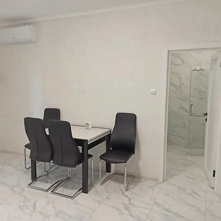 Apartamento Domovik кирила і мефодія 11 1 *