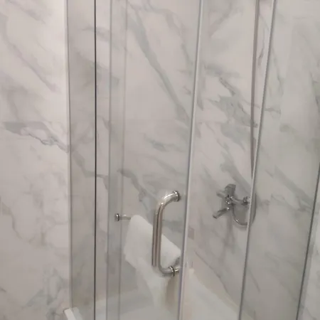 Apartamento Domovik кирила і мефодія 11 1
